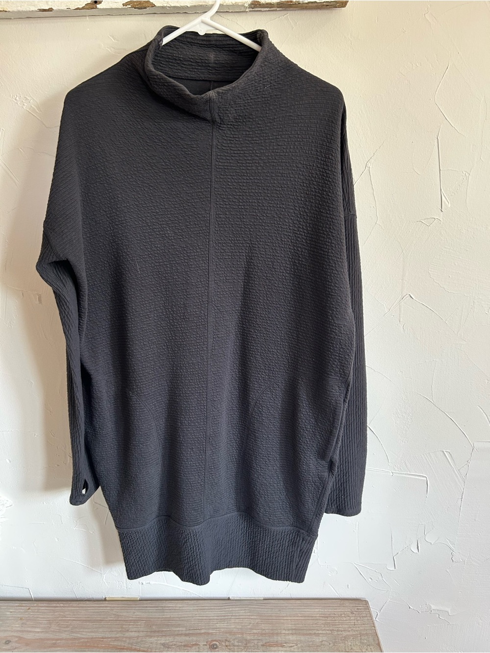 Women’s funnel neck Lululemon dress